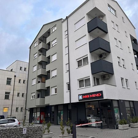 Lux Apartment III 프리제도르 외부 사진