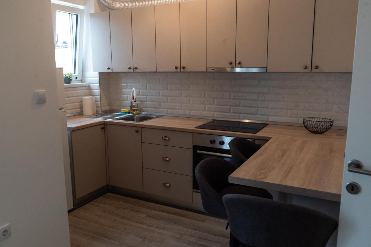 Lux Apartment III 프리제도르 외부 사진