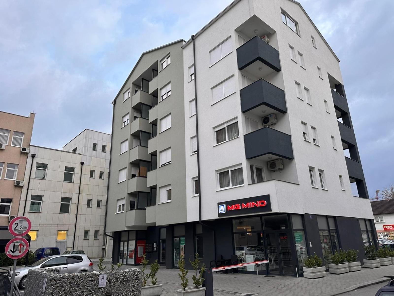 Lux Apartment III 프리제도르 외부 사진
